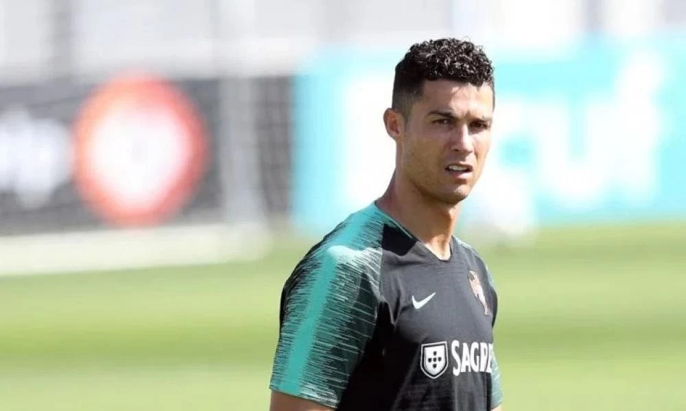 Σύσταση για την χρήση μάσκας στον Κριστιάνο Ρονάλντο